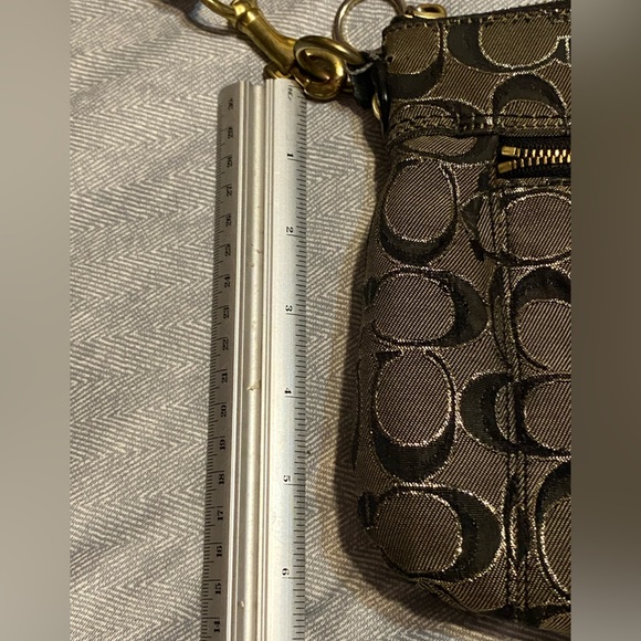 Vintage COACH Poppy crossbody bag,logo print with gold details, distressed look - Picture 5 of 16